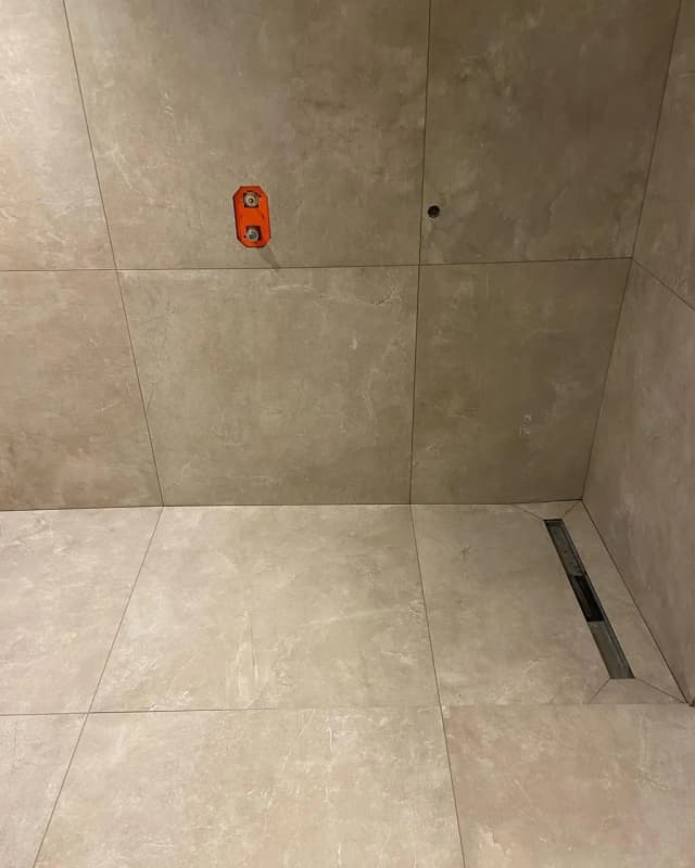 grootformaat-badkamer-tegels